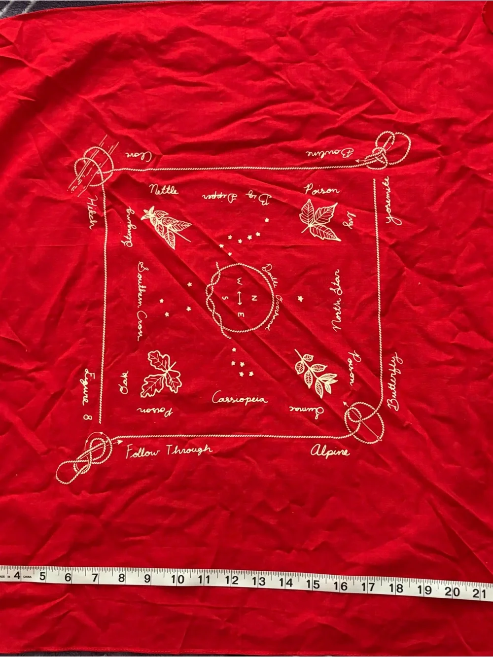 ❤️ Vintage Red Bandana Handkerchief Nature Compass Constellation Print